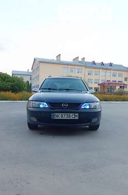 Универсал Opel Vectra 1998 в Славуте