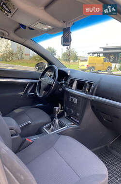 Универсал Opel Vectra 2006 в 