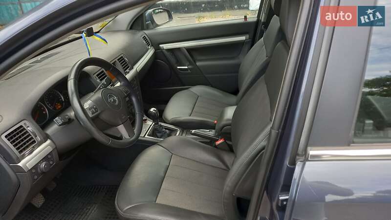 Лифтбек Opel Vectra 2008 в Виннице