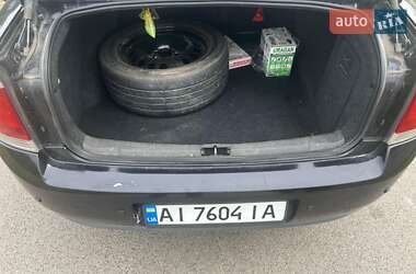 Седан Opel Vectra 2005 в 
