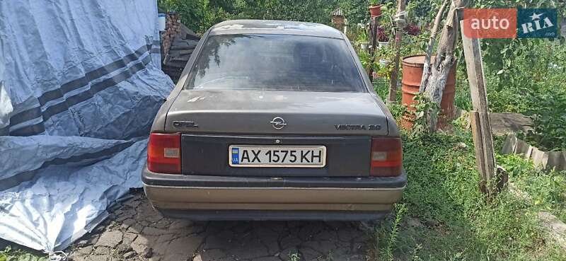 Седан Opel Vectra 1989 в Изюме