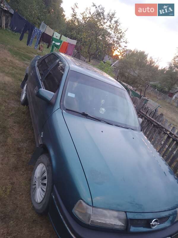 Седан Opel Vectra 1995 в Львове фото 3 Седан Opel Vectra 1995 в Львове