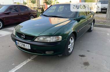 Седан Opel Vectra 1996 в Харькове