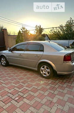 Седан Opel Vectra 2008 в Днепре