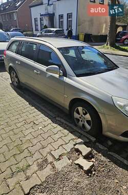 Универсал Opel Vectra 2005 в 