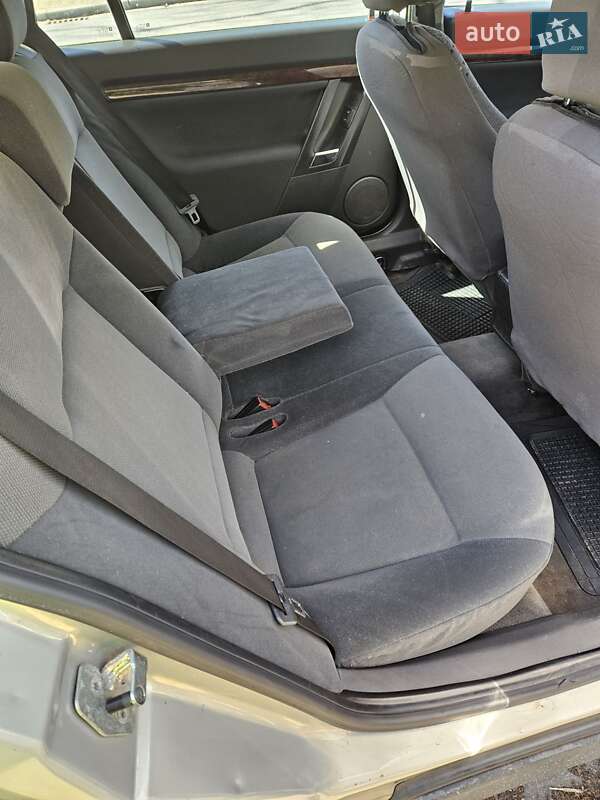 Універсал Opel Vectra 2005 в Мукошині