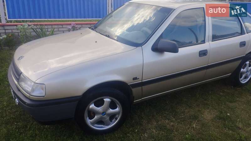 Лифтбек Opel Vectra 1989 в Виннице фото 10 Лифтбек Opel Vectra 1989 в Виннице
