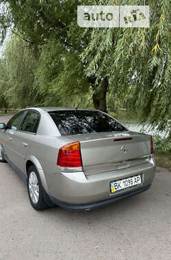 Седан Opel Vectra 2003 в Ровно