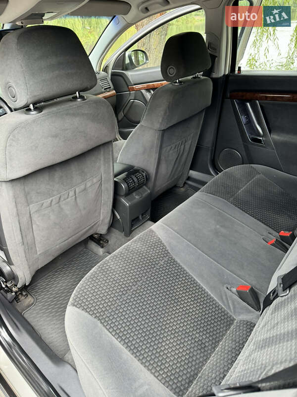 Седан Opel Vectra 2003 в Ровно