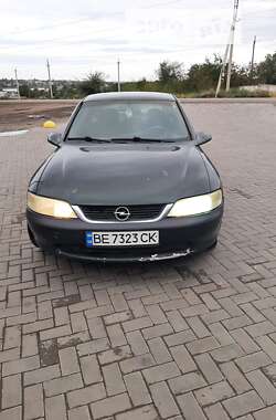 Седан Opel Vectra 1998 в Миколаєві