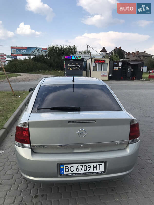 Лифтбек Opel Vectra 2006 в Львове