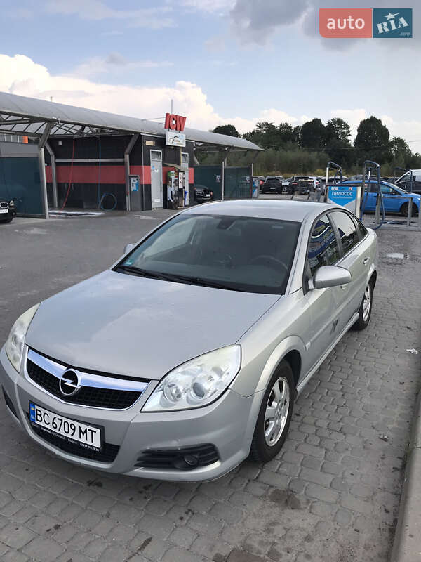 Лифтбек Opel Vectra 2006 в Львове