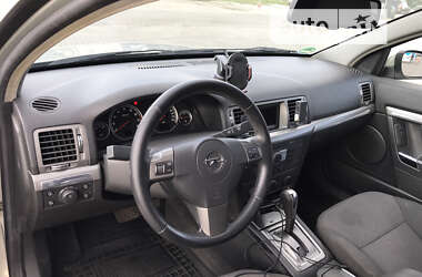 Лифтбек Opel Vectra 2006 в Львове