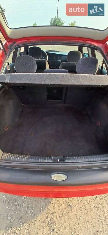 Ліфтбек Opel Vectra 1998 в Дніпрі