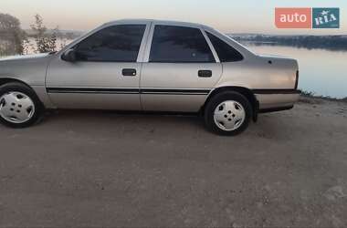 Седан Opel Vectra 1991 в Золочеві