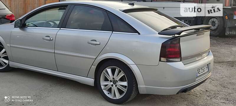 Лифтбек Opel Vectra 2002 в Киеве