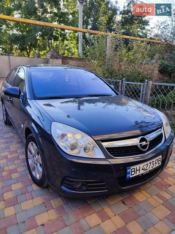 Лифтбек Opel Vectra 2008 в 