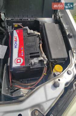 Седан Opel Vectra 2002 в 