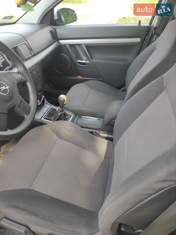 Седан Opel Vectra 2002 в Бахмаче