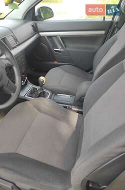 Седан Opel Vectra 2002 в 