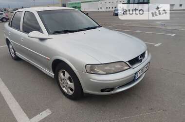 Седан Opel Vectra 1999 в Вишневом