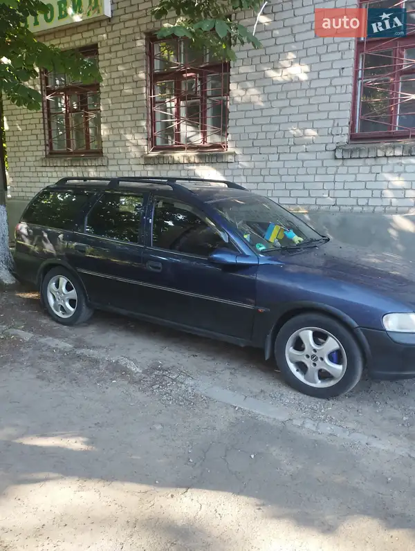 Универсал Opel Vectra 1998 в 