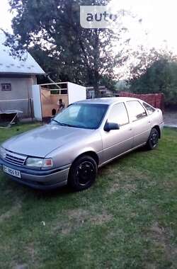 Лифтбек Opel Vectra 1989 в Львове