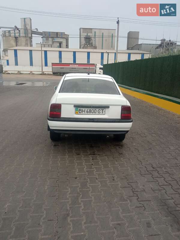 Седан Opel Vectra 1991 в Одессе
