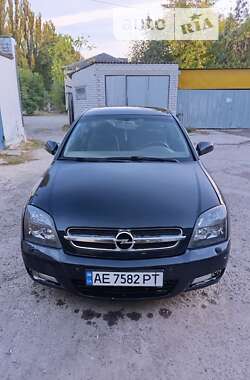 Седан Opel Vectra 2002 в Вільногірську