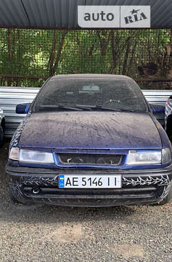 Седан Opel Vectra 1994 в Никополе