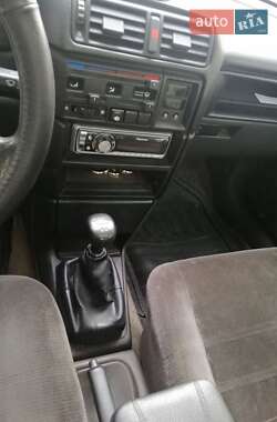 Седан Opel Vectra 1990 в 