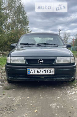 Седан Opel Vectra 1995 в Івано-Франківську