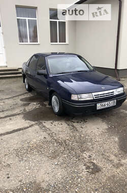 Седан Opel Vectra 1990 в Косове