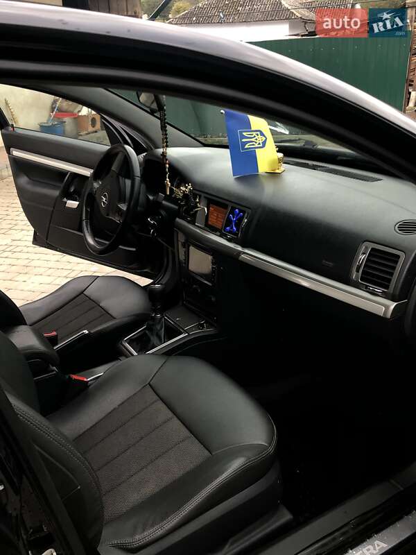 Седан Opel Vectra 2008 в Борщеве