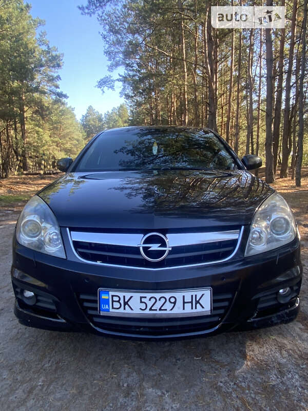 Седан Opel Vectra 2008 в Березному