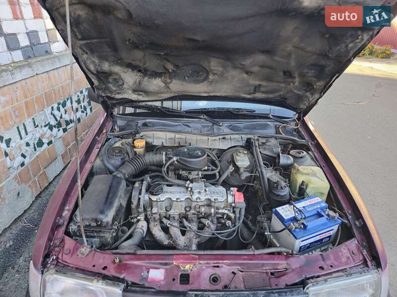 Седан Opel Vectra 1991 в Староконстантинове