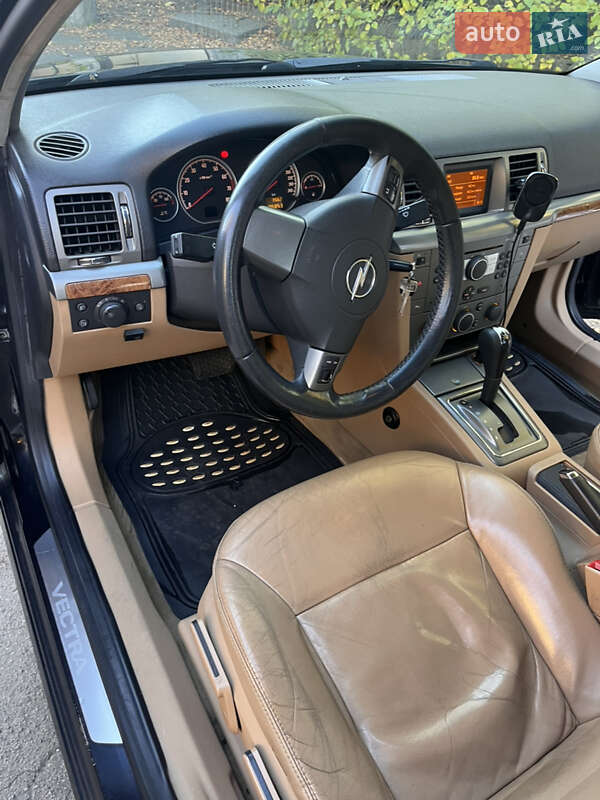 Седан Opel Vectra 2007 в Киеве