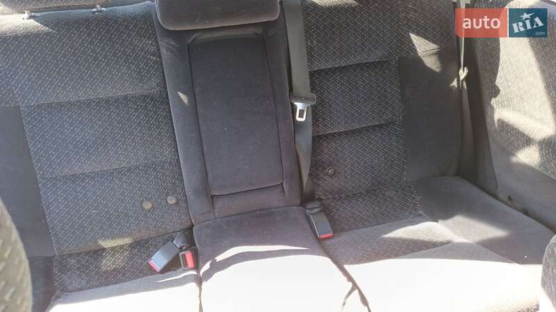 Седан Opel Vectra 1998 в Львове