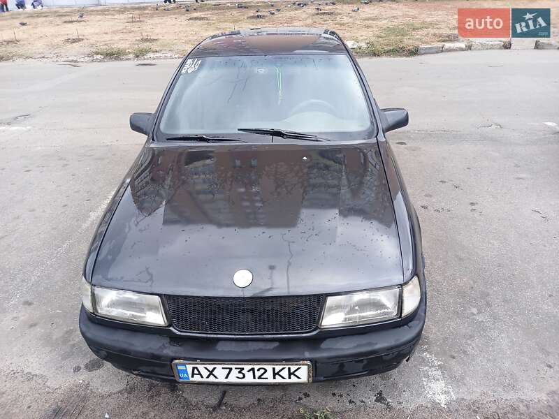 Лифтбек Opel Vectra 1989 в Харькове