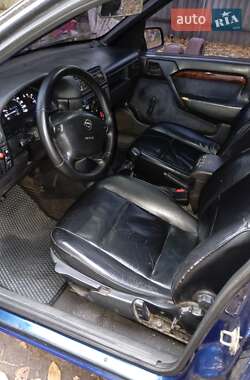 Седан Opel Vectra 1992 в 