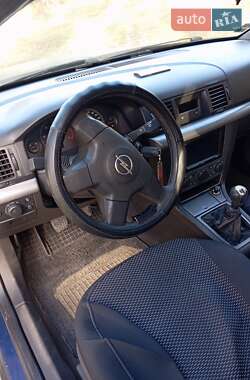 Седан Opel Vectra 2003 в 