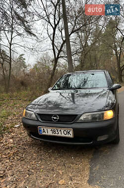 Седан Opel Vectra 1997 в Киеве