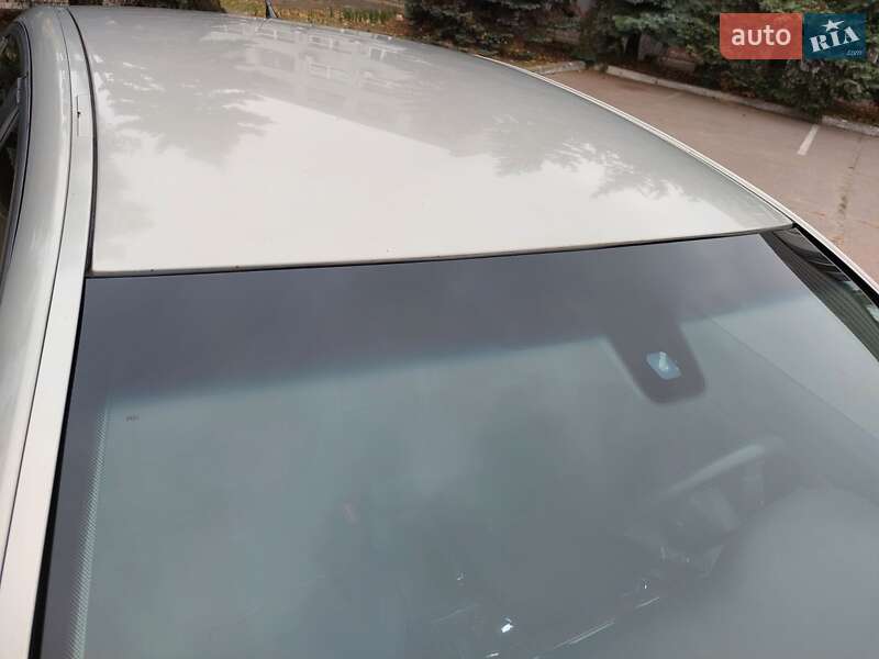 Седан Opel Vectra 2005 в Днепре