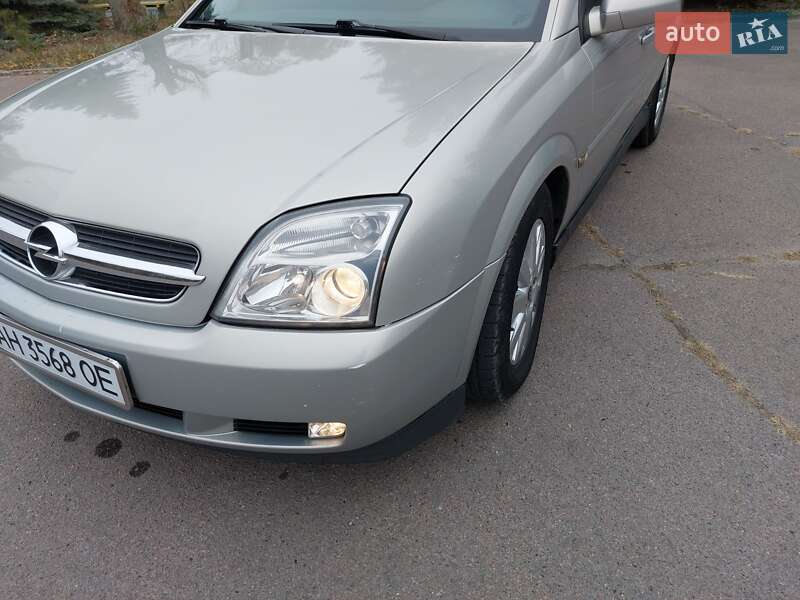 Седан Opel Vectra 2005 в Днепре