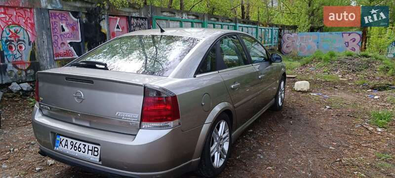 Лифтбек Opel Vectra 2004 в Киеве