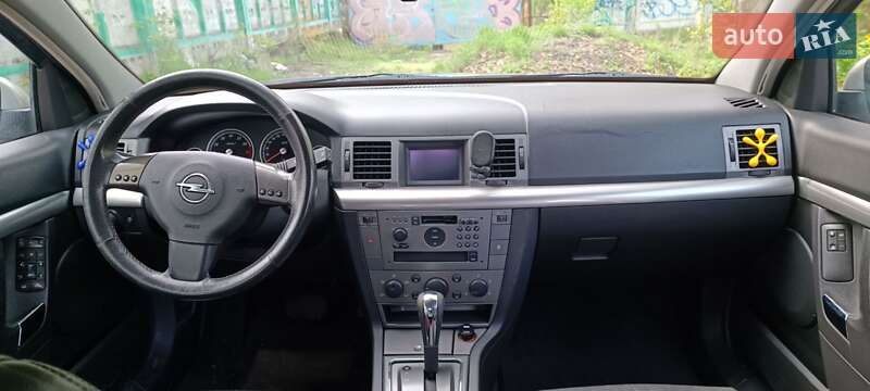 Лифтбек Opel Vectra 2004 в Киеве
