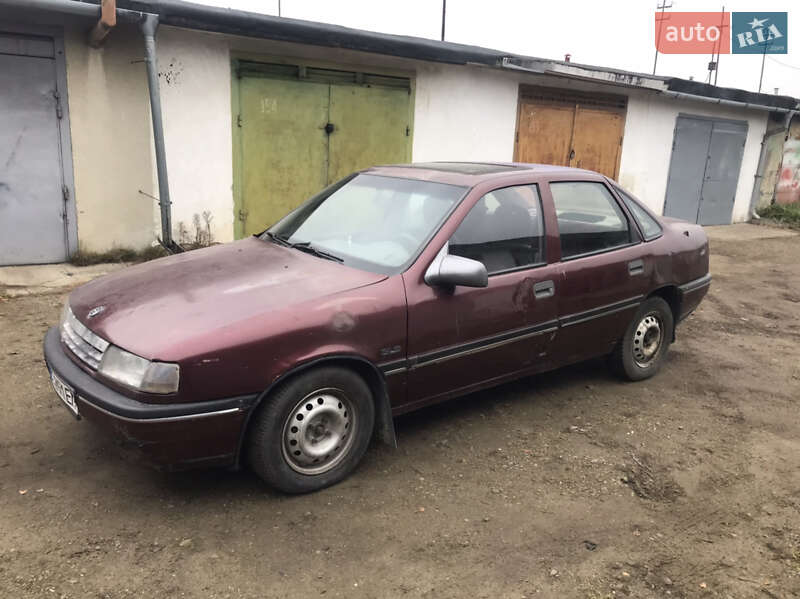 Седан Opel Vectra 1990 в Стрию