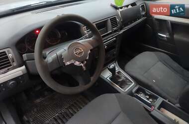 Седан Opel Vectra 2007 в Рівному