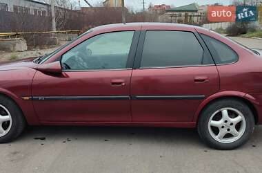 Седан Opel Vectra 1997 в Ровно