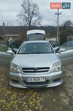 Лифтбек Opel Vectra 2003 в Могилев-Подольске